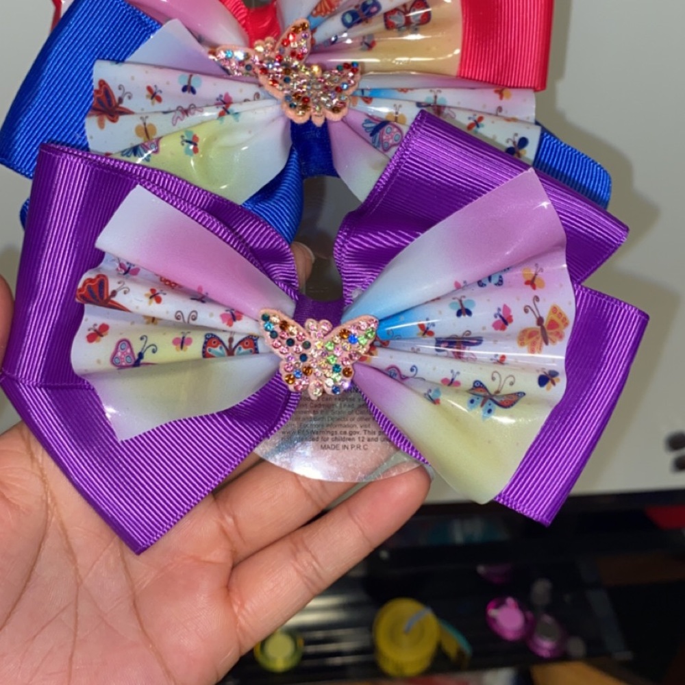 Hair bows